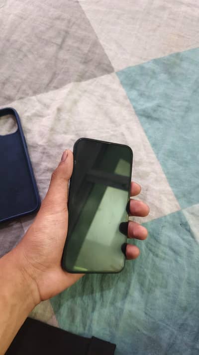 Apple iPhone 13 jv