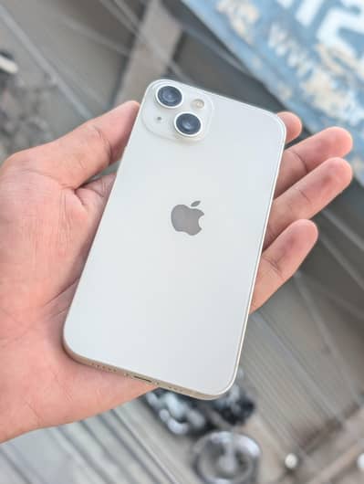 Apple iPhone 13