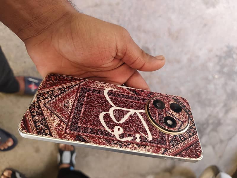 Itel S24 8/128 3
