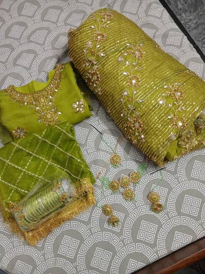 wedding clothes for slae