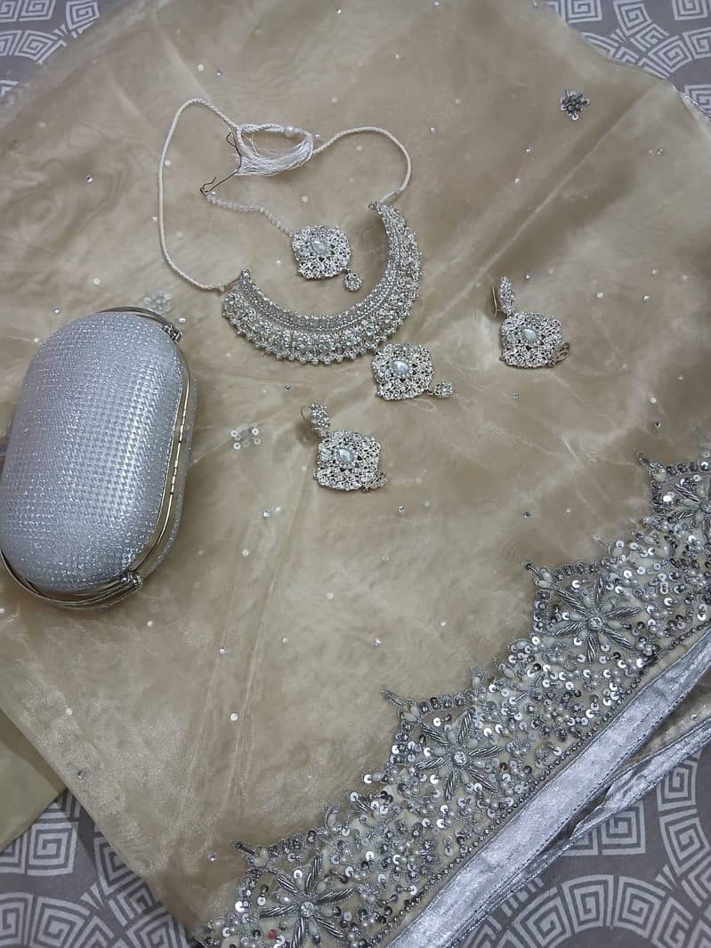 wedding clothes for slae 5