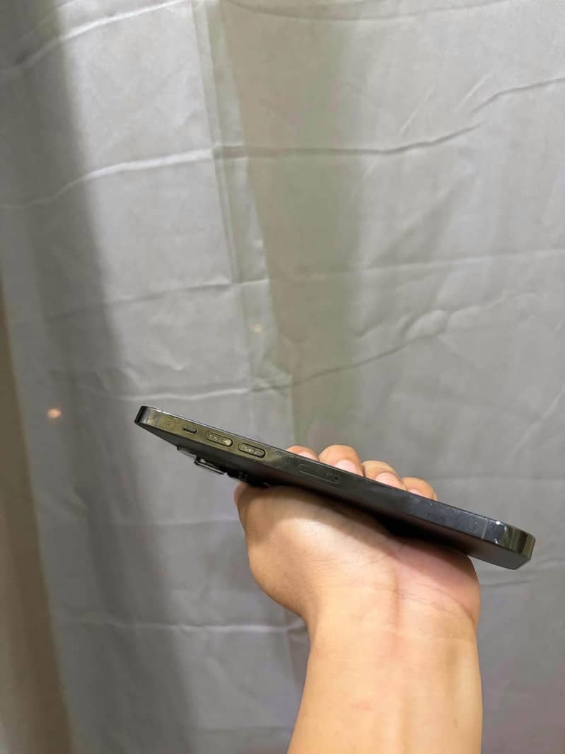 Apple iPhone 14 Pro Max 2