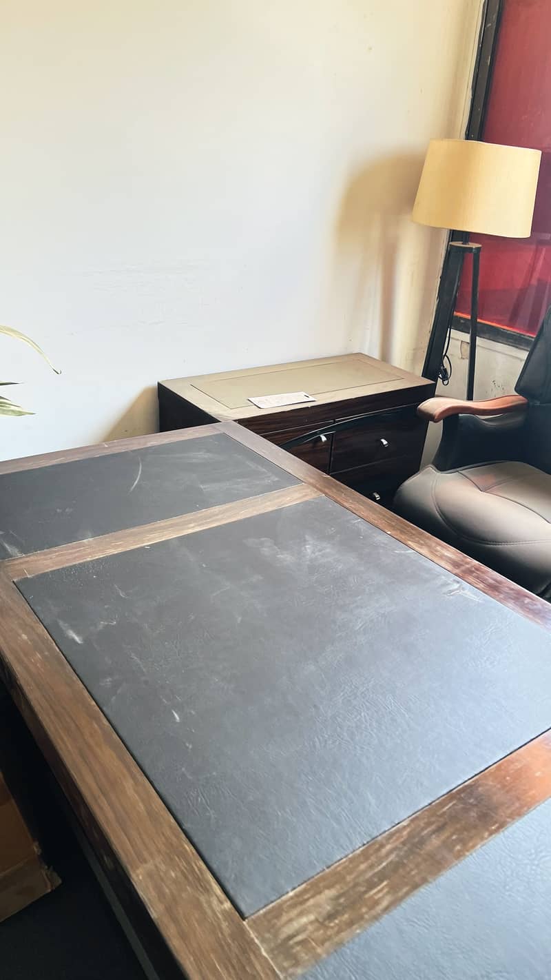Executive table and chairs 3