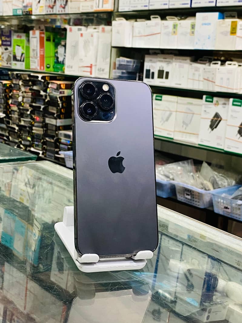 Apple iPhone 13 Pro Max 2