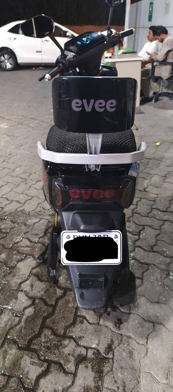 Electric scooty 5