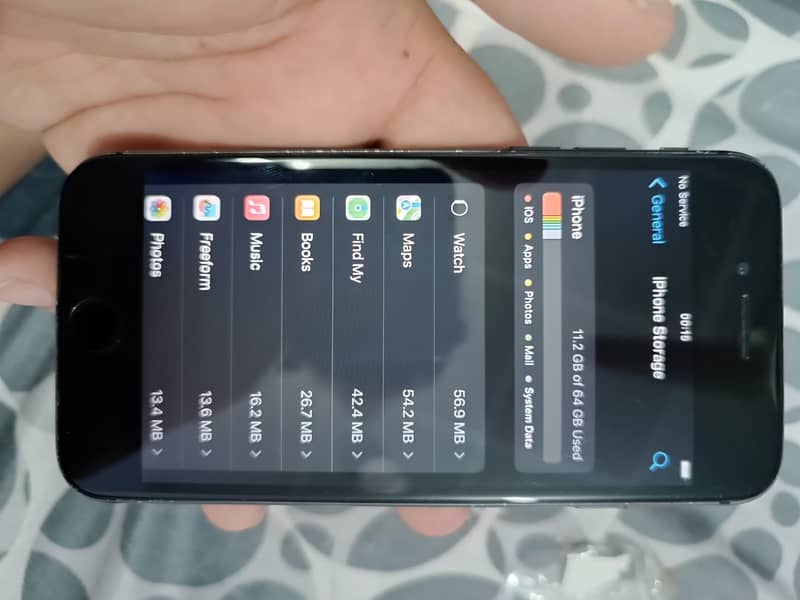 Apple iPhone 8 0