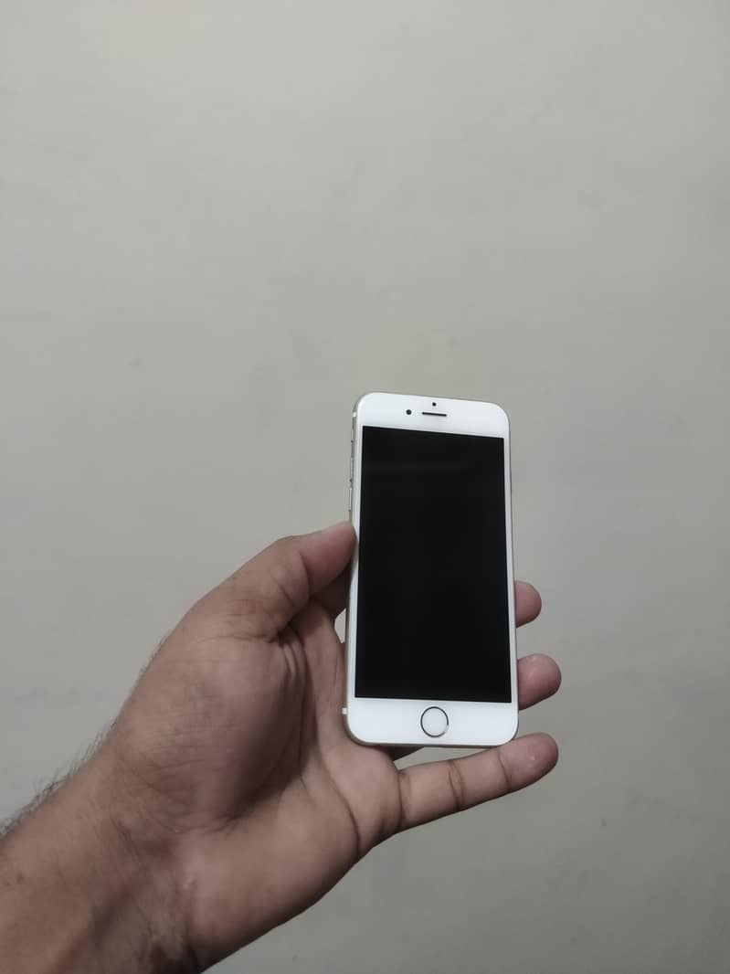 Apple iPhone 6S 1