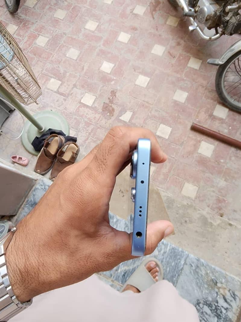 Xiaomi Redmi Note 13 complete box 3