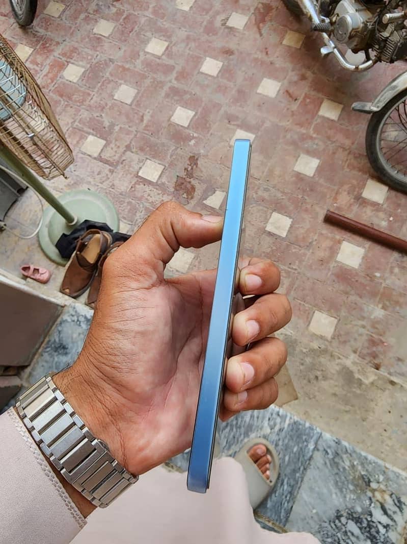 Xiaomi Redmi Note 13 complete box 4