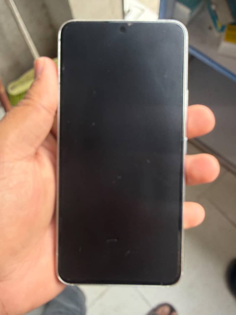 Samsung Mobile S22 1