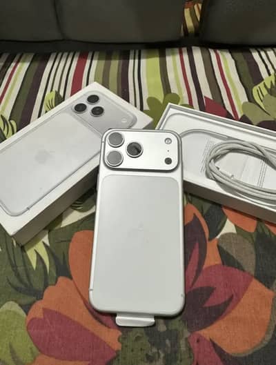 Apple iPhone 17 Pro Max JV
