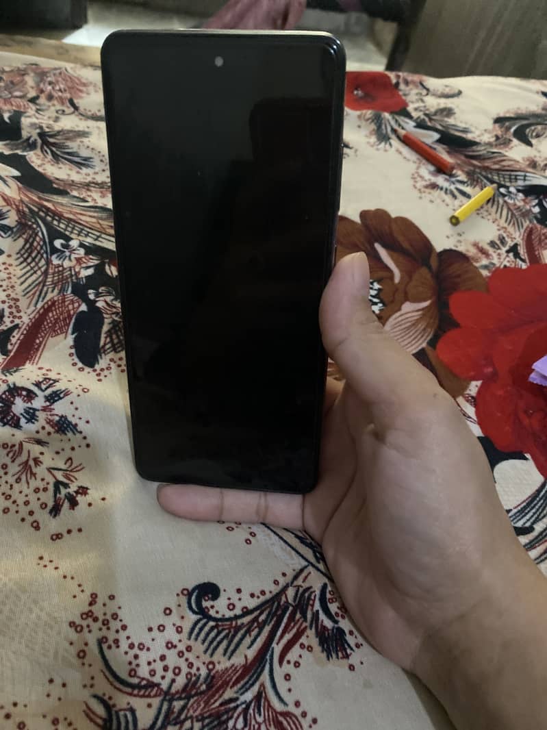 Samsung Mobile A52 1