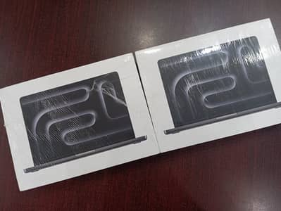 MACBOOK M5 MAX 14" 64GB RAM 4TB SSD COMPANY PURCHASED