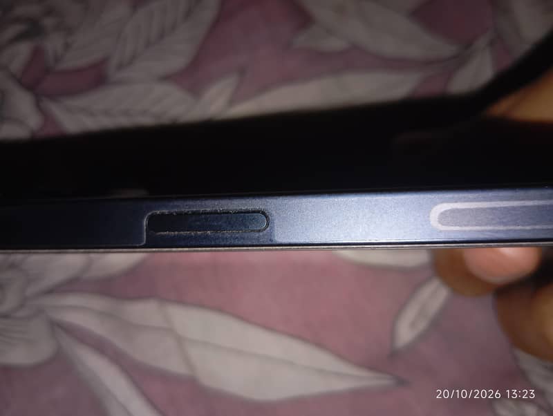 Apple iPhone 13 4