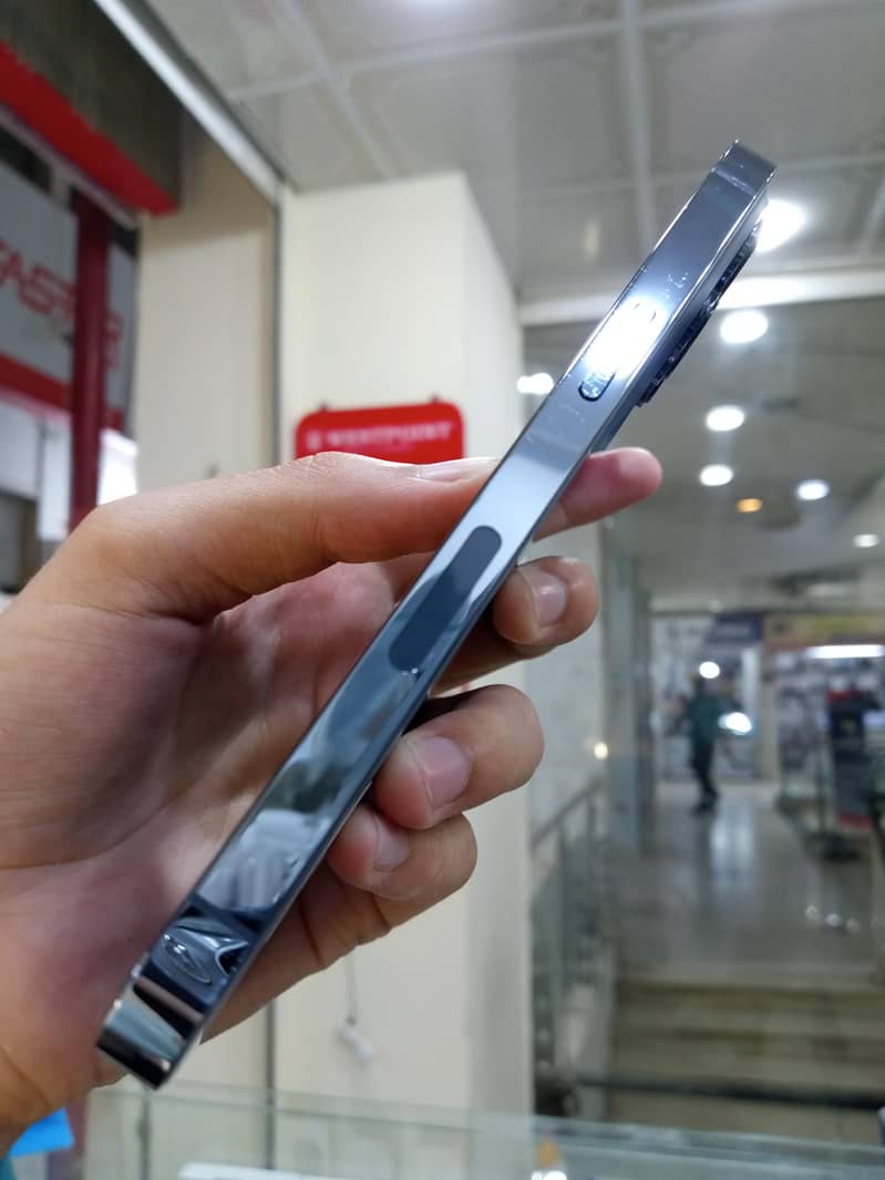 IPHONE 13 PRO 2