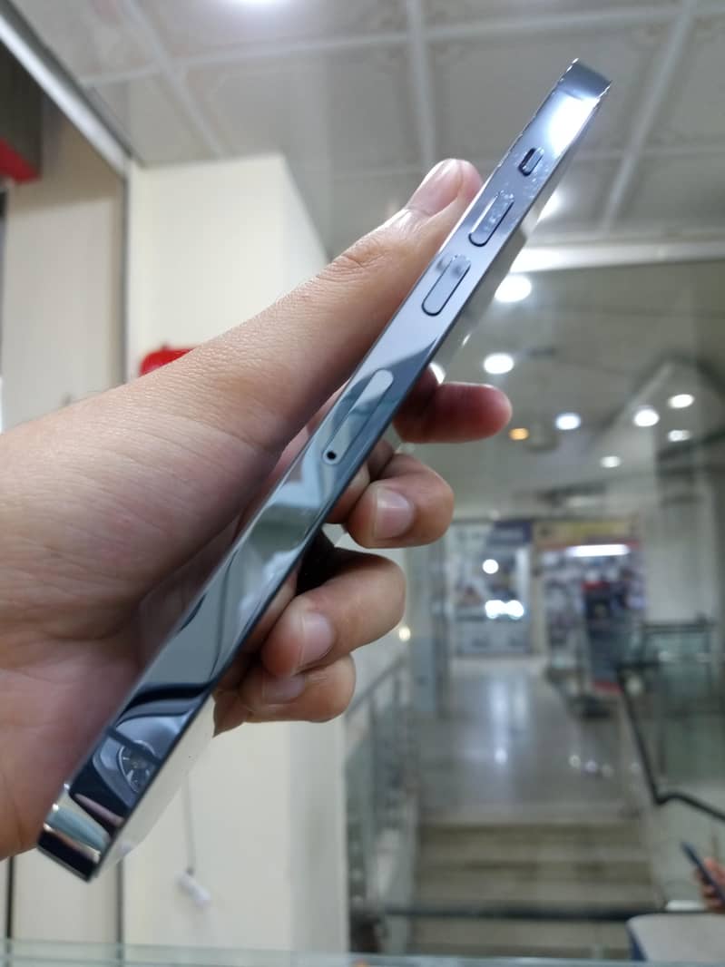 IPHONE 13 PRO 3