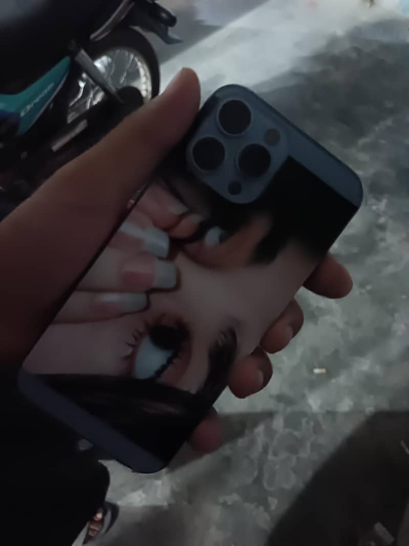 Apple iPhone 13 Pro Max 3
