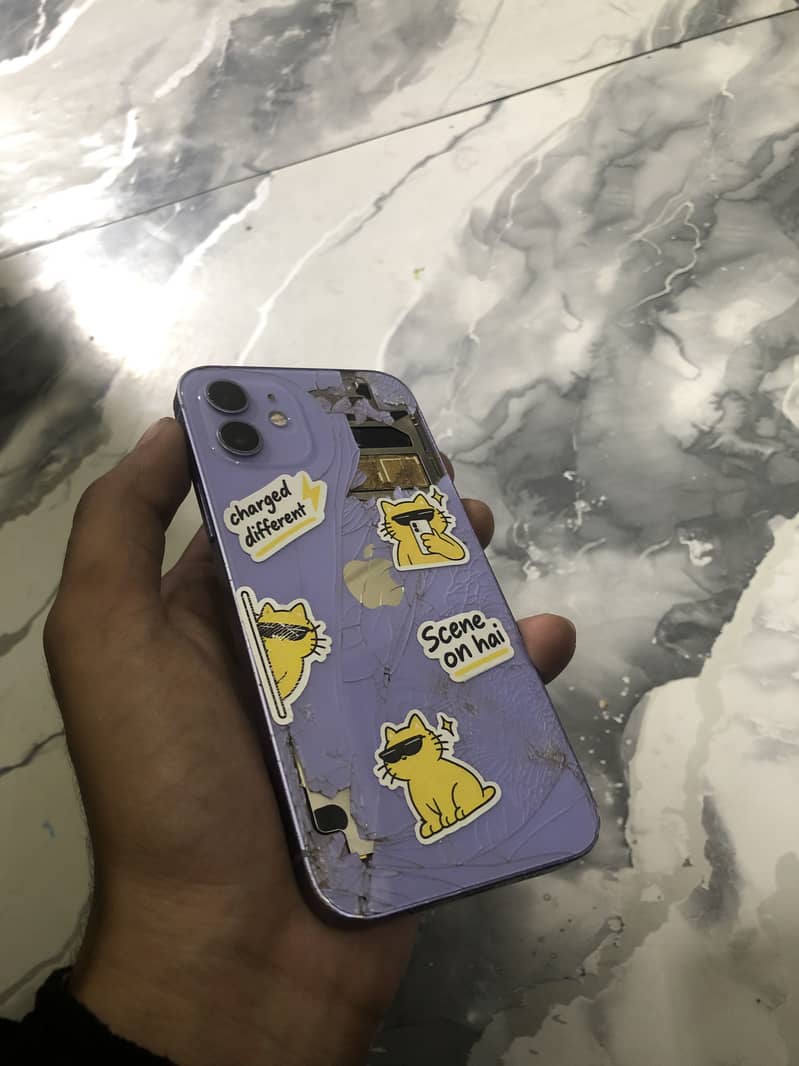 Apple iPhone 12 1