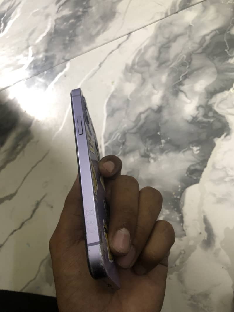 Apple iPhone 12 2