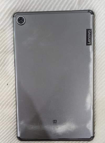 Lenovo M8