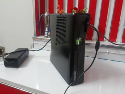 XBOX 360 230 GB SLIM JTAG/JAILBREAK