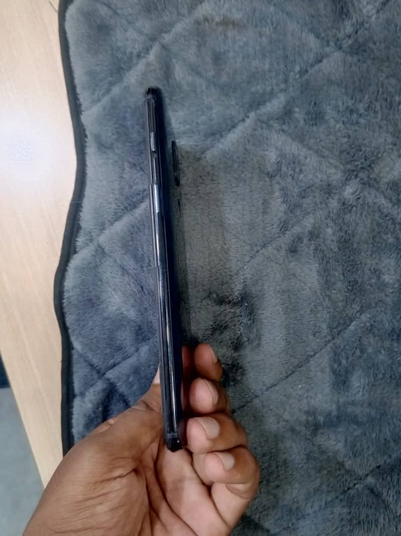 One Plus 6T 3