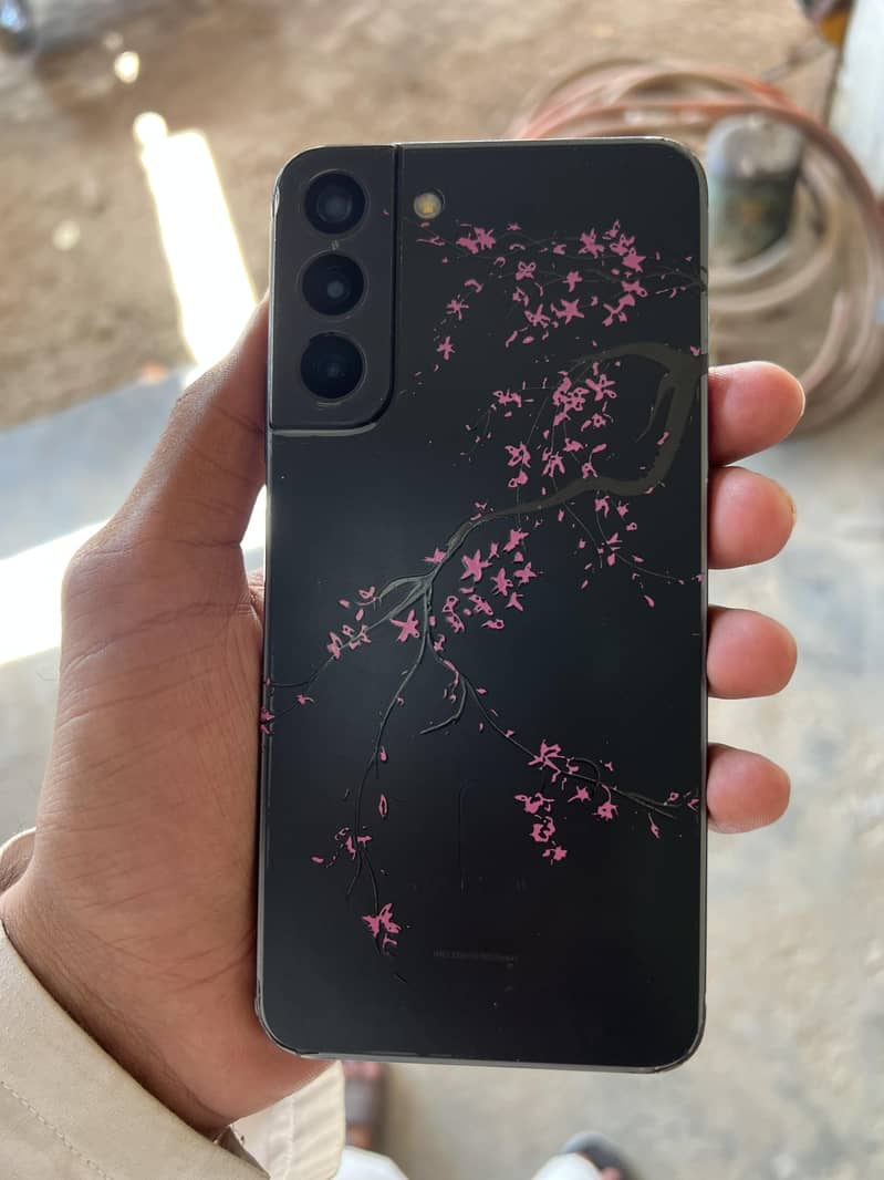 Samsung Mobile S22 Plus 1