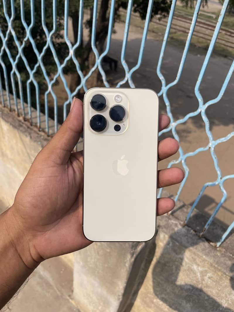 Apple iPhone 14 Pro 3