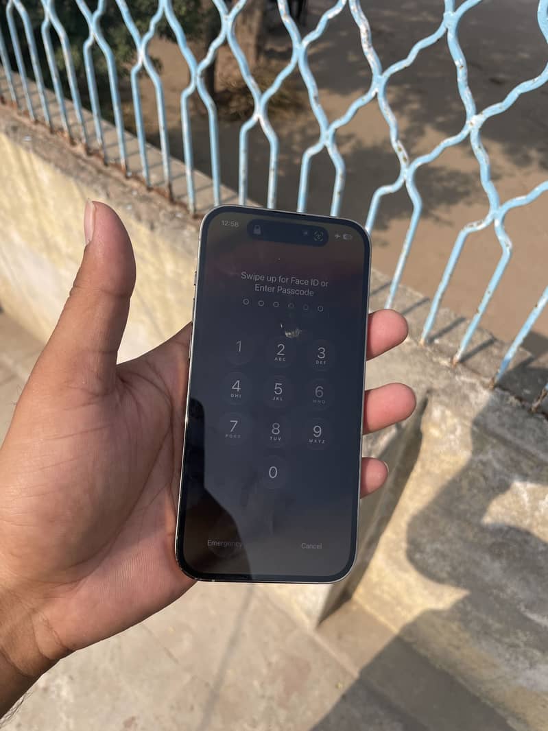 Apple iPhone 14 Pro 4
