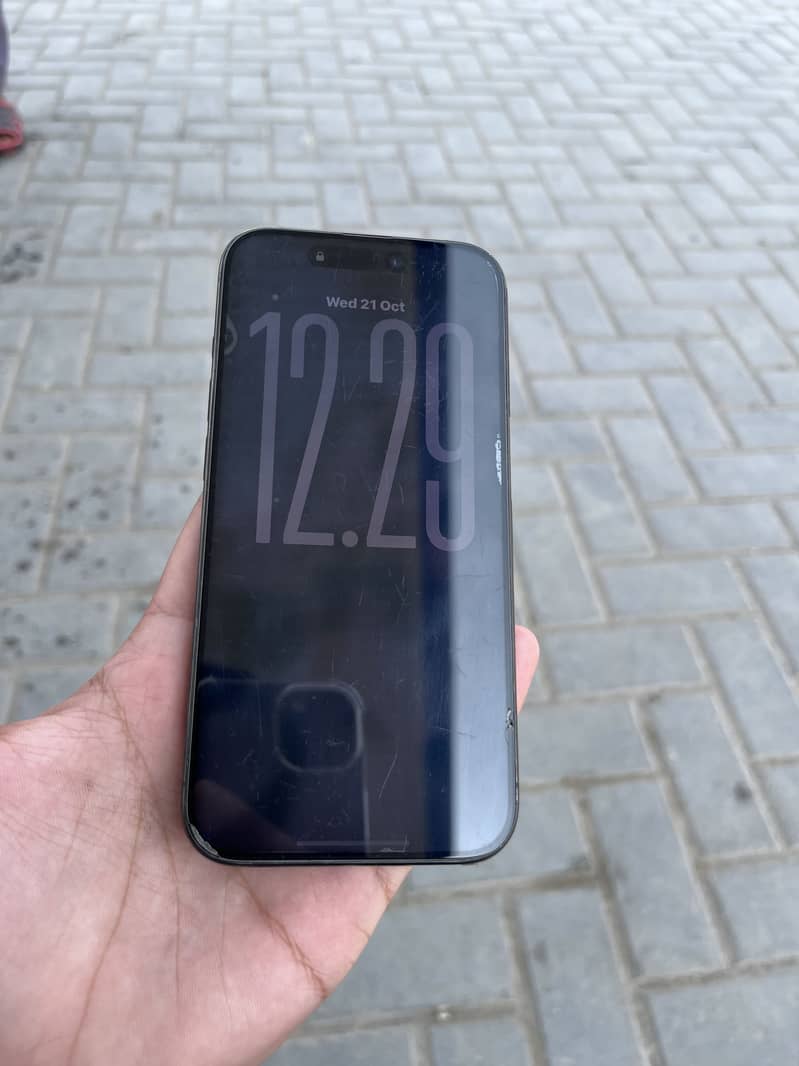 Apple iPhone 15 Pro 2