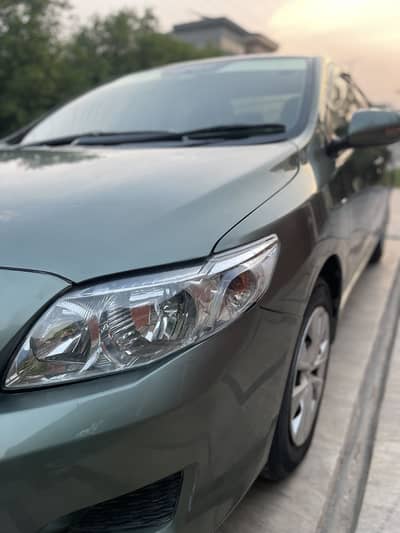 Toyota Corolla GLI 2011