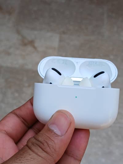 Apple Airpods pro 1 magsafe charging case
