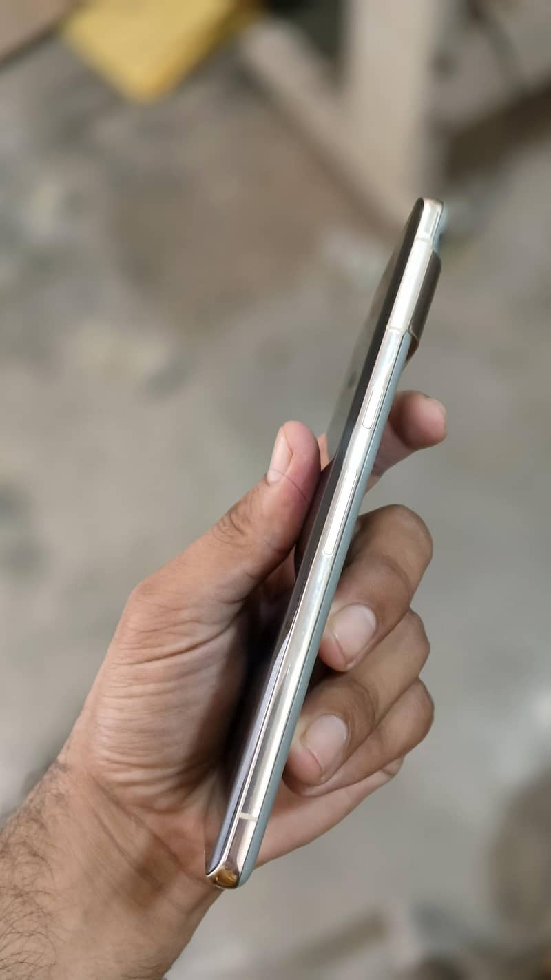 Google Pixel 7 Pro 2