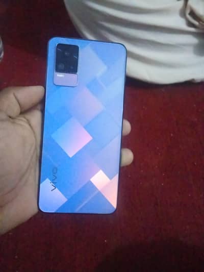 Vivo V21e