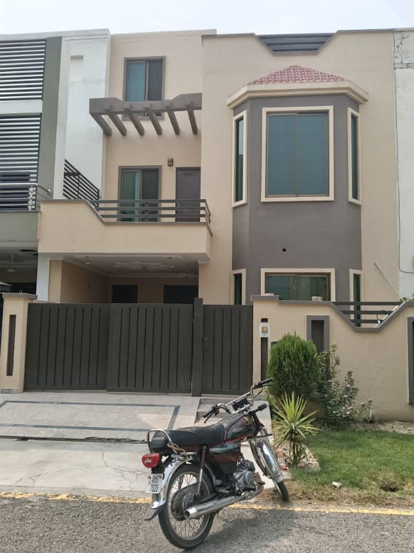 Owner Build 5 Marla Used House For Sale In Bahria Nasheman - Houses ...