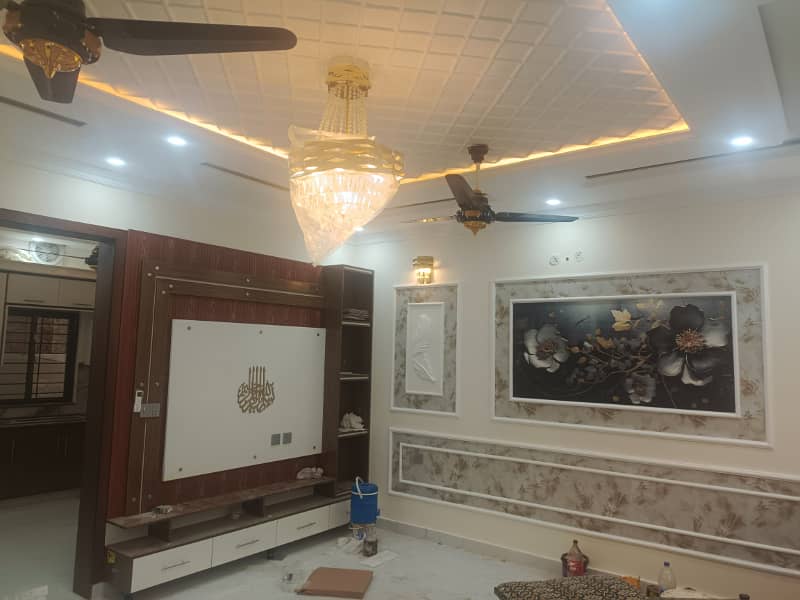 Beautiful House For Sale In Bahria Nasheman Lahore - Houses - 1120711143