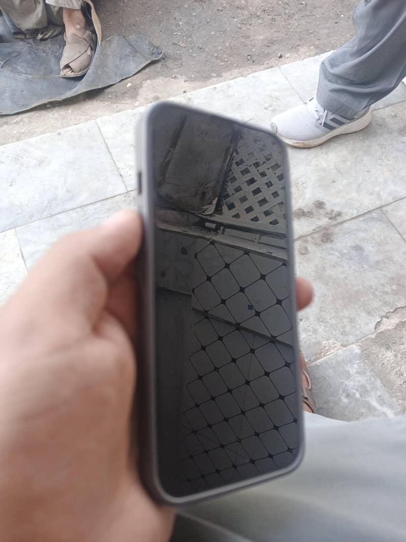 Apple iPhone 14 0