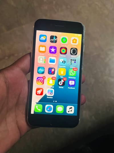 Apple iPhone SE New Generation  03087490655