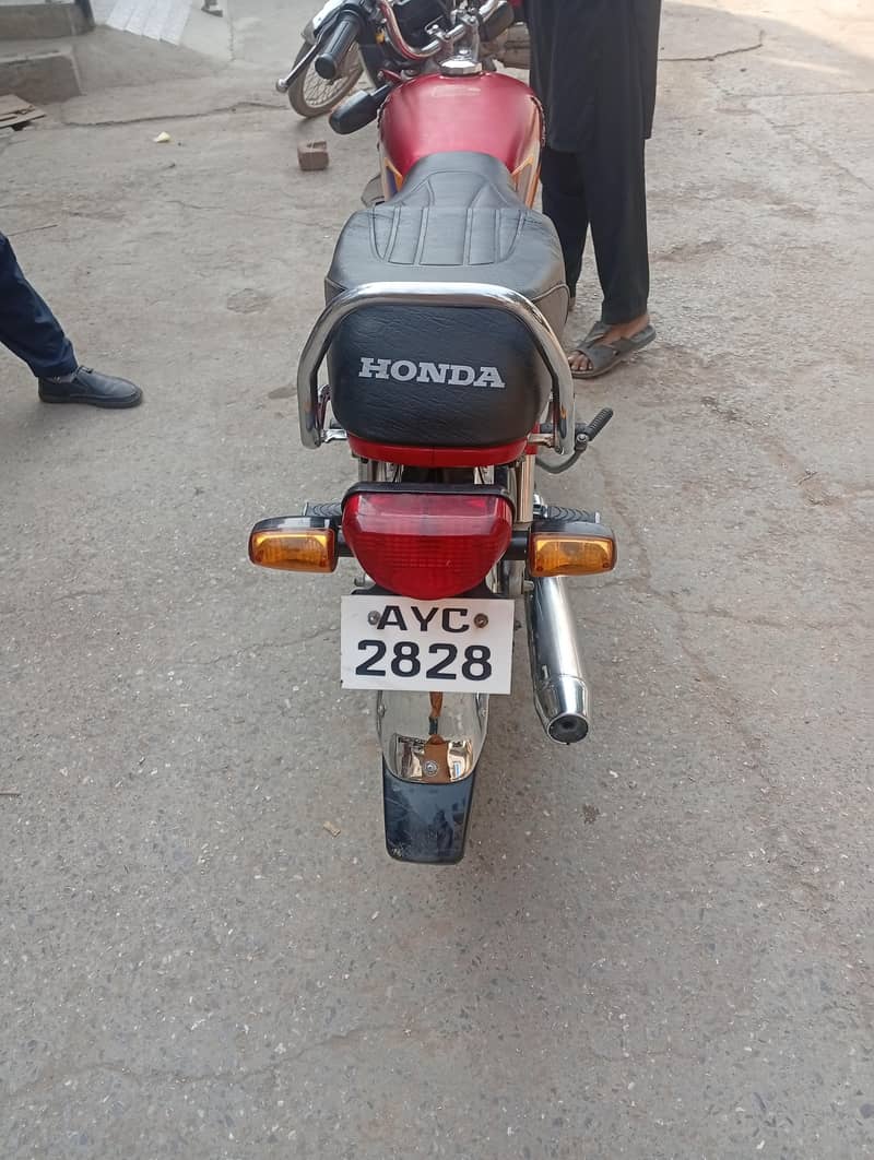 Honda cd 70 8