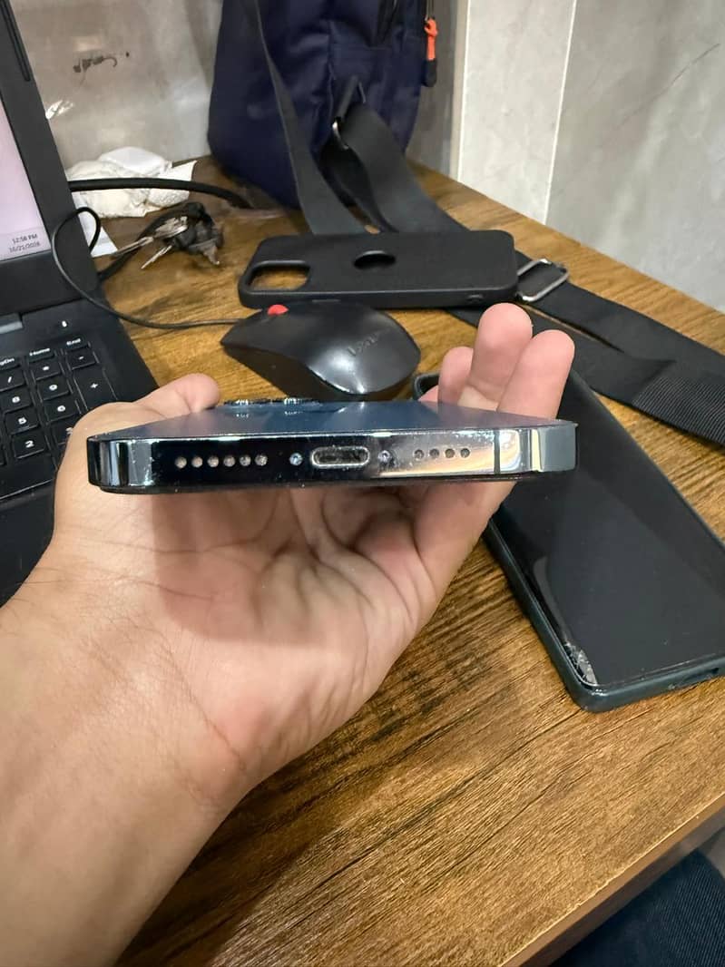 Apple iPhone 12 Pro Max 2