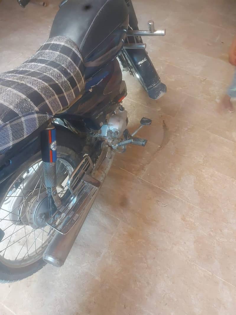 yamha 100 junoon 3