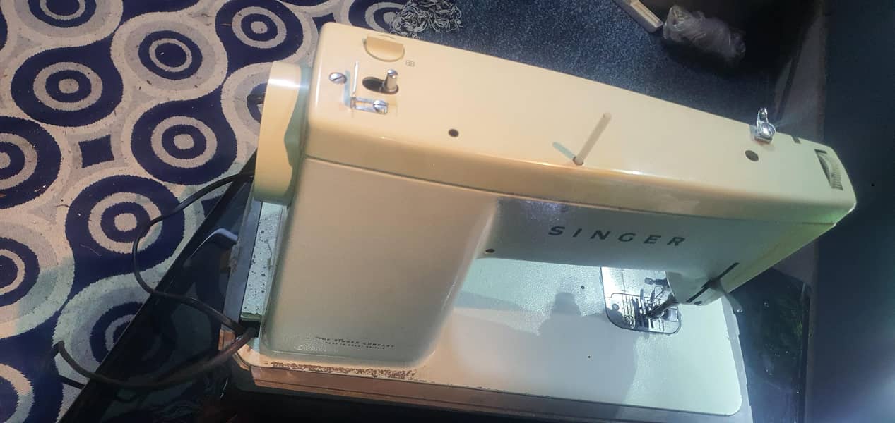 Orignal Singer sewing machine 4