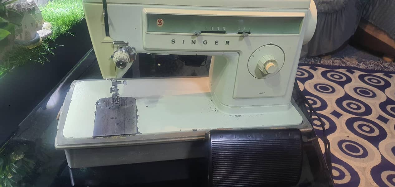 Orignal Singer sewing machine 7