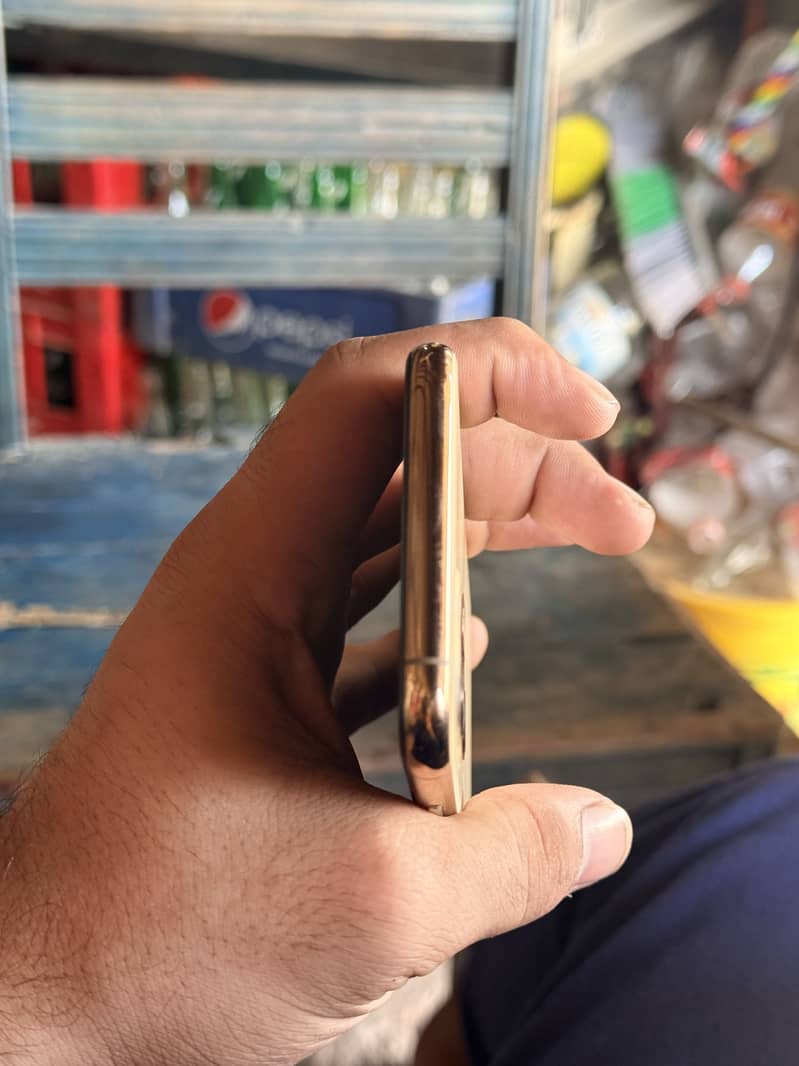 Apple iPhone 11 Pro 7