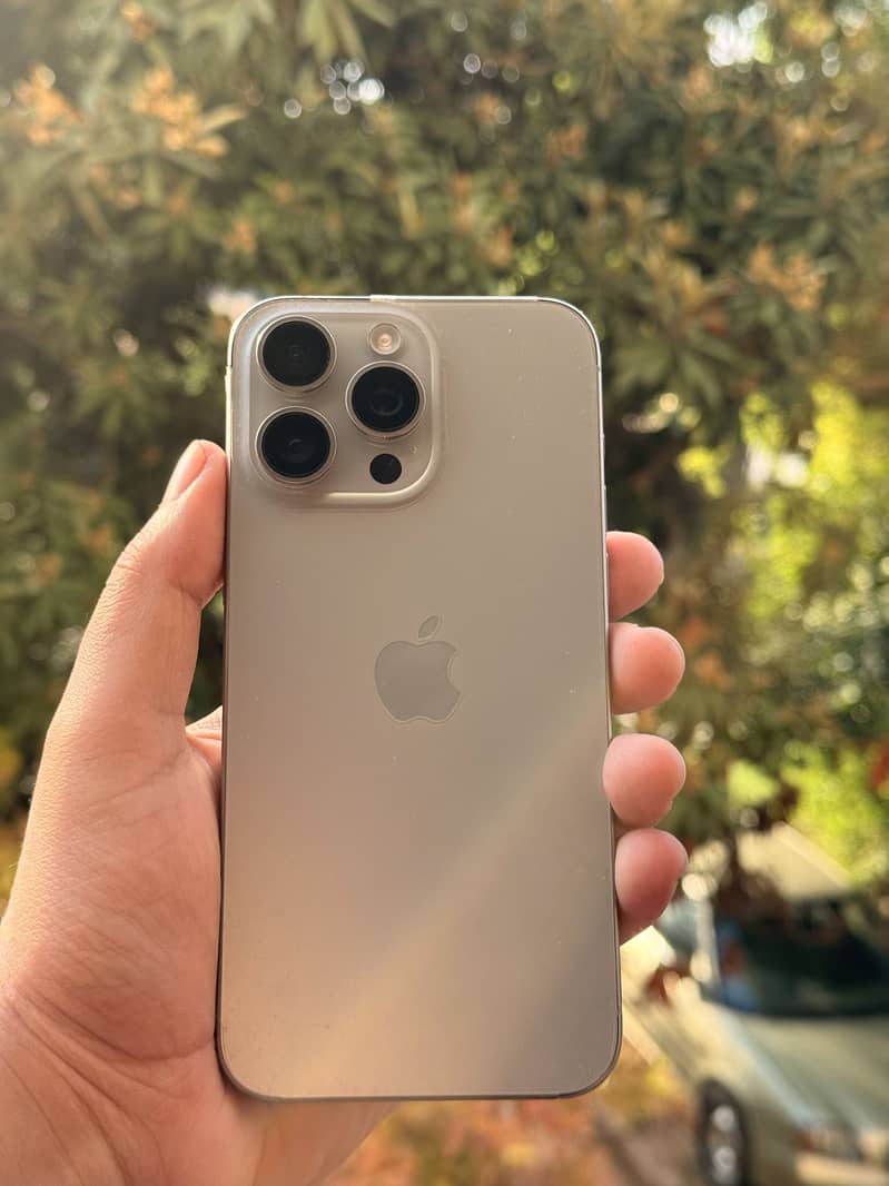 Iphone 15 pro Max 2