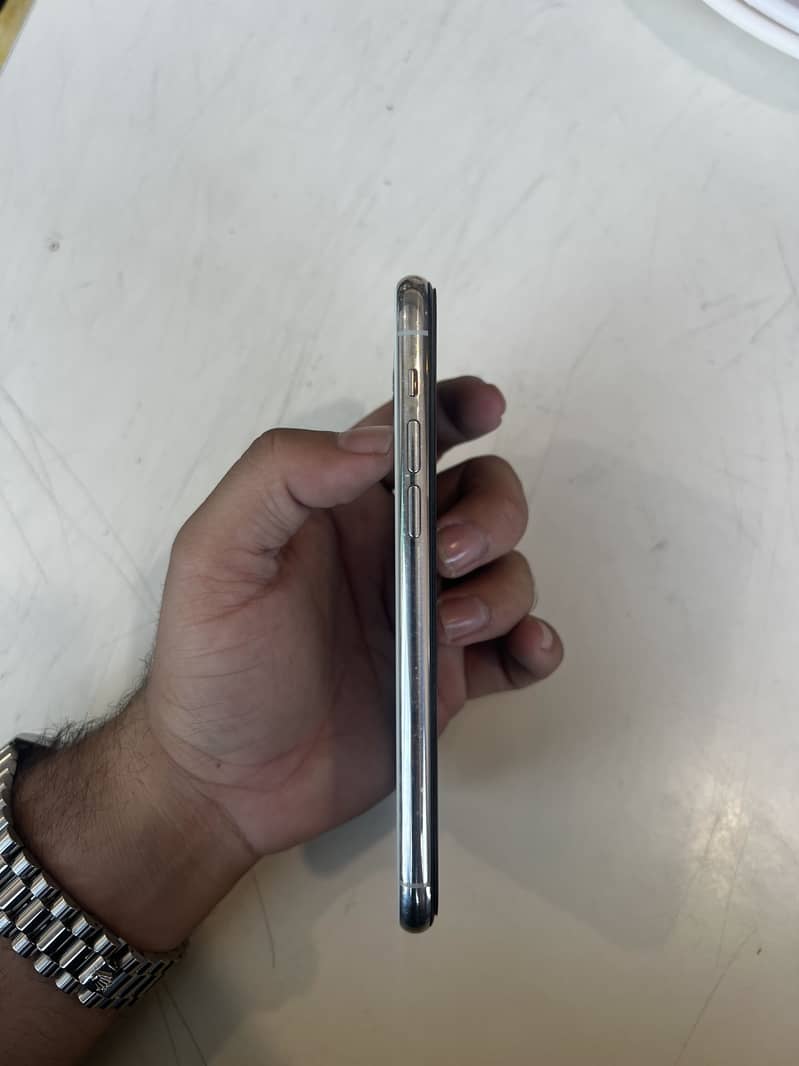iphne 11 pro 3