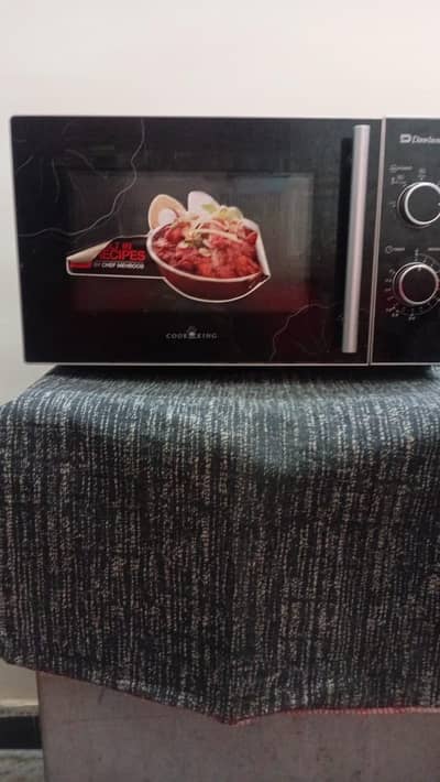 microwave oven