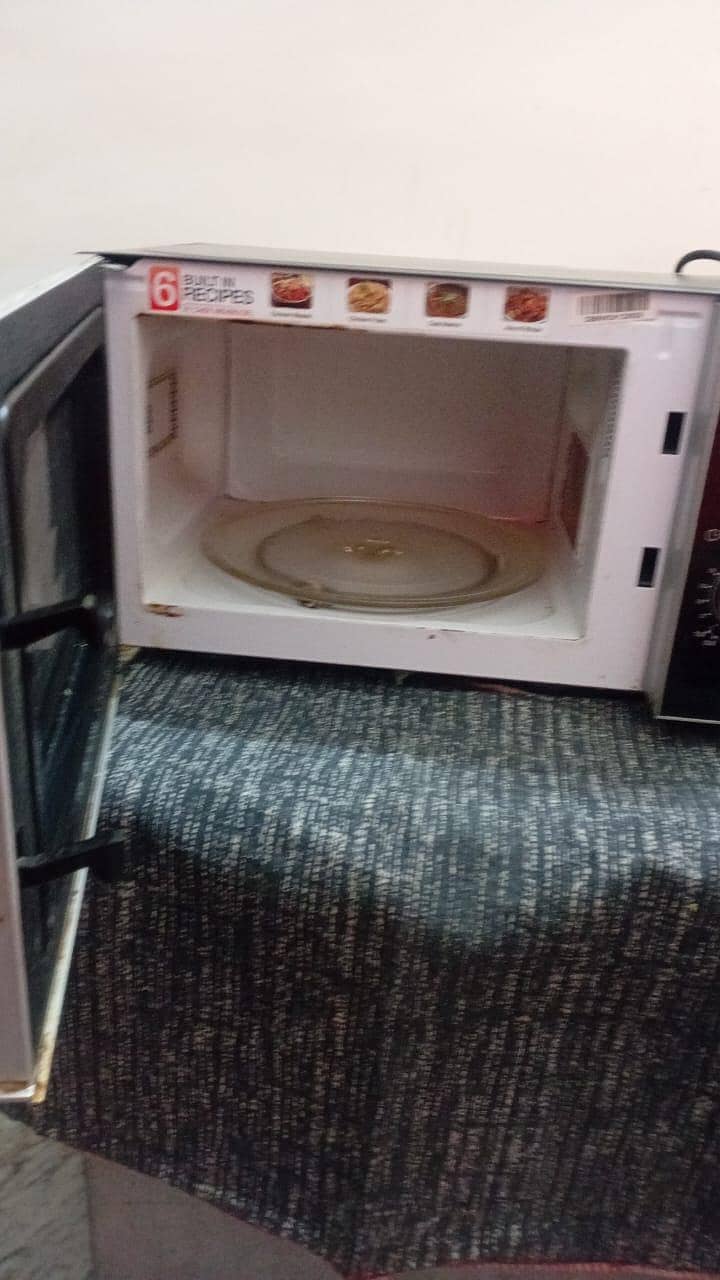microwave oven 1
