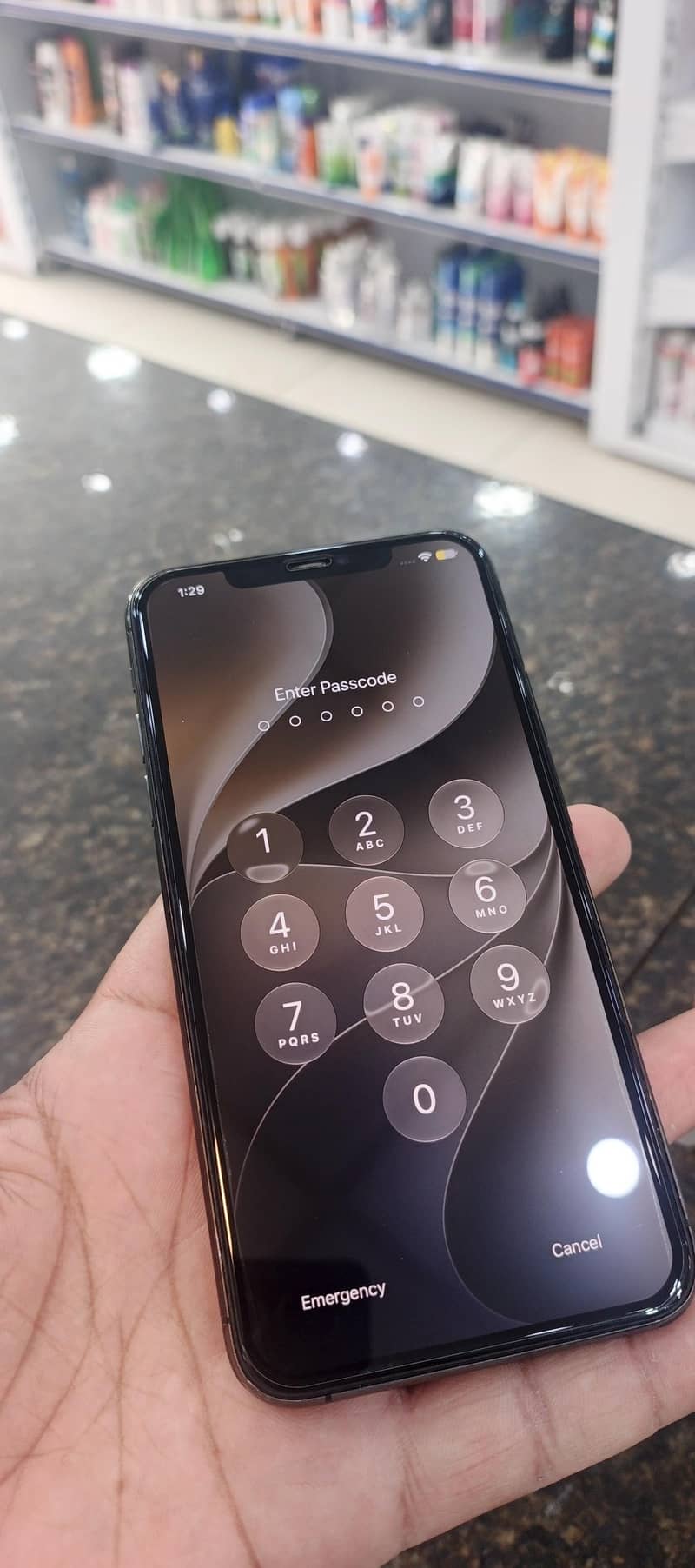 Apple iPhone 11 Pro Max 4