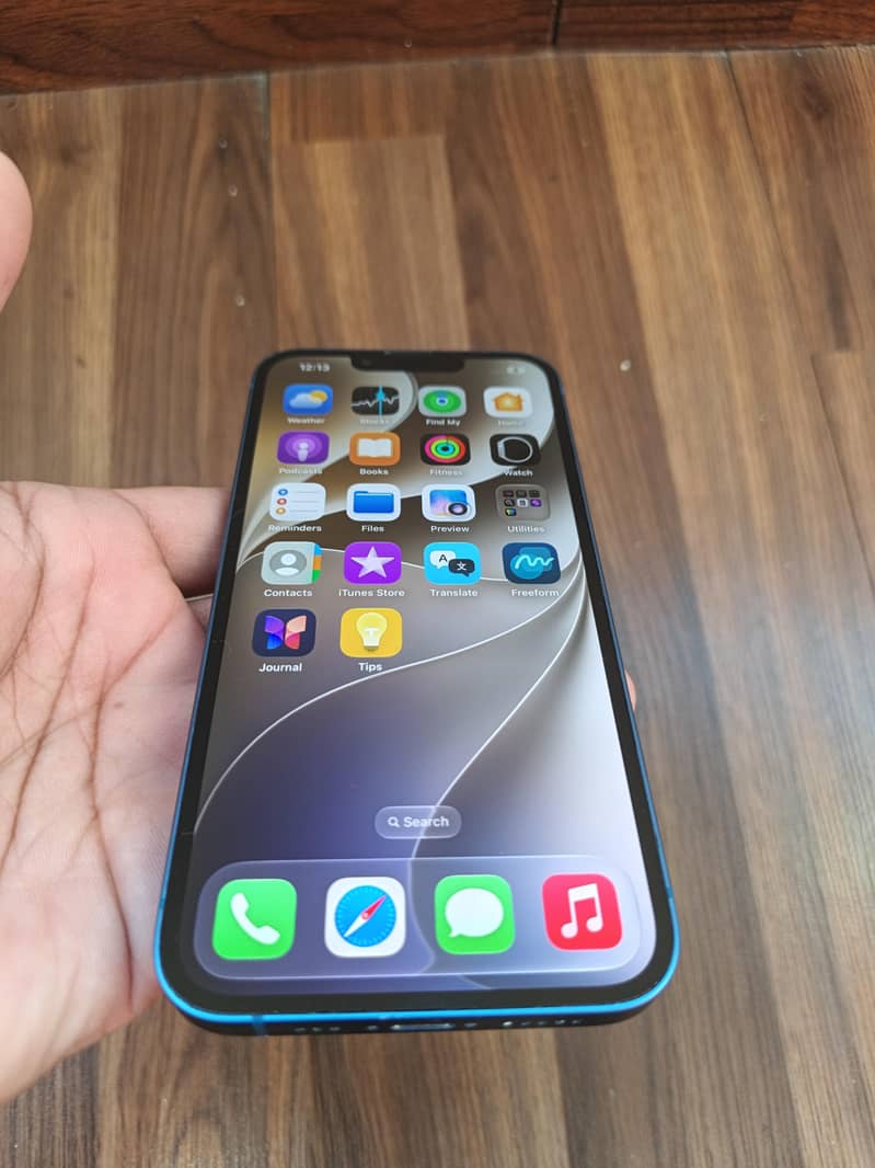 Apple iPhone 13 3